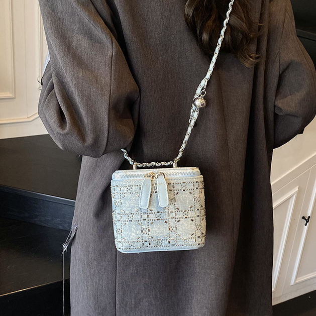 2025 Summer New Women's Bag Mini Exquisite Design Women's Handbag Box Bag Summer New Fashion Women's Multi functional Shoulder Bag Desi