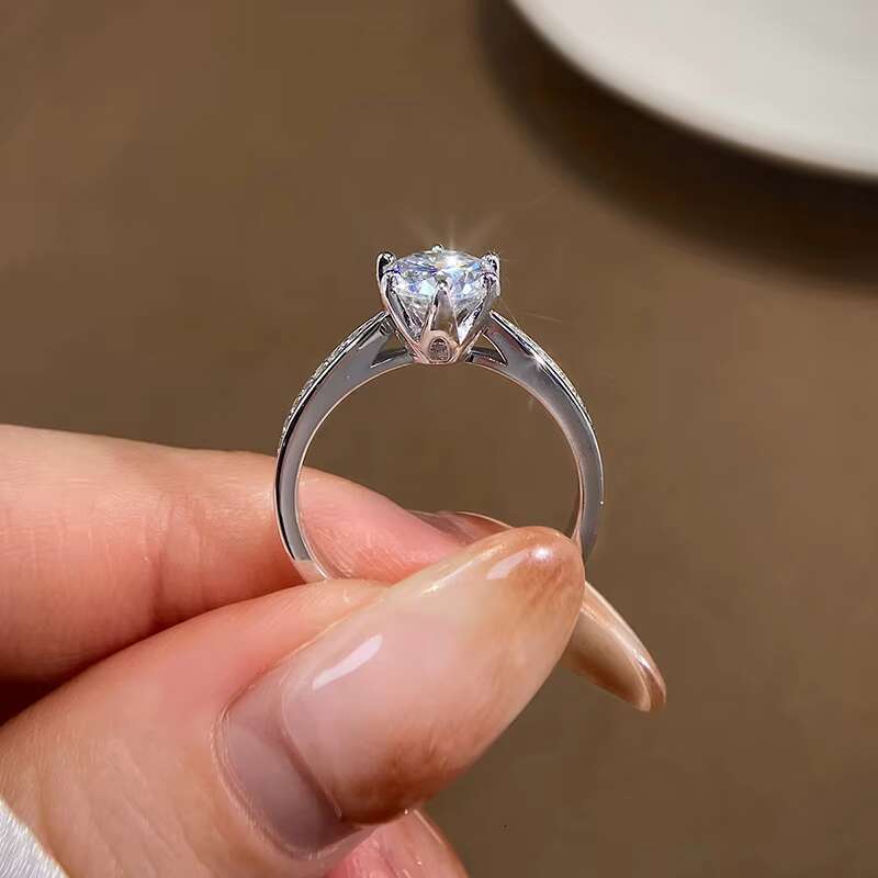 Dropshipping 925 Sterling Silver Round Cut Lab Diamond GRA 0.5 1 2 Ct Moissanite Ring Women Engagement Fine Jewelry
