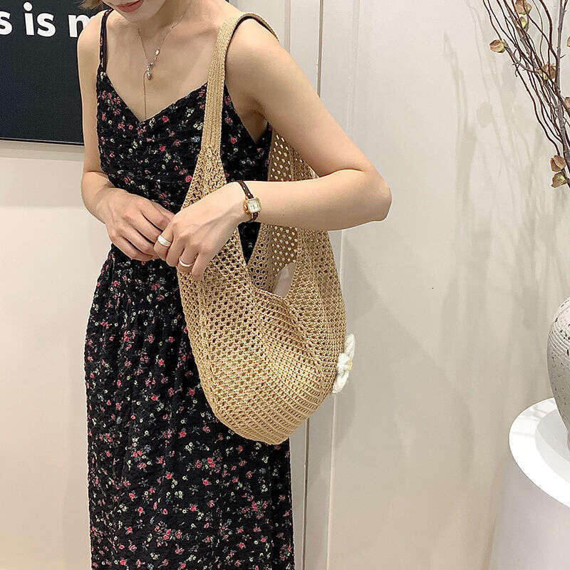 Summer Handwoven Women's New Shoulder Large Capacity Tote Beach Vacation Straw Bag B5