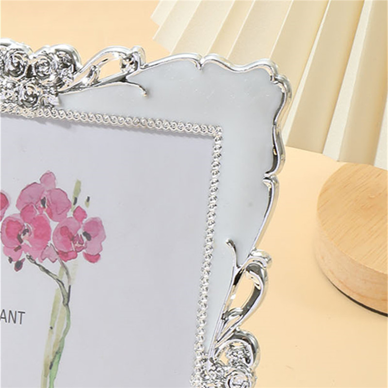 Beige crystal gel photo frame can store 7-inch photos for decorating rooms, Halloween decorations, Christmas decorations H260306