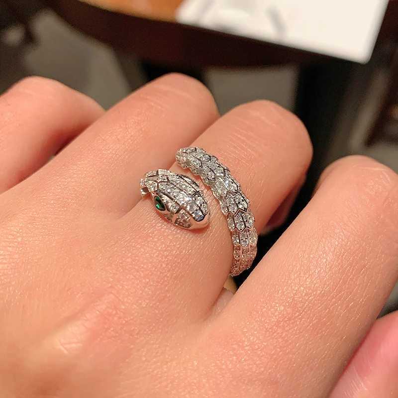 MEWANRY Silver Color Serpentine Ring for Women Shiny Irregular Chic INS Fashion Exquisite Personality Party Jewelry Gifts W250606