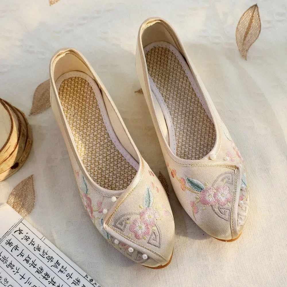 Elegant Streetwear Cheongsam Traditional Chinese Ethnic Style Shoes for Women Embroidery Womens Shoes Casual Fashion Vintage 250603