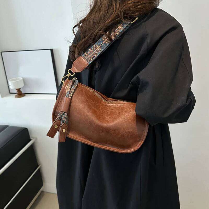 Women Vintage Satchel With Graphic Pattern Wide Strap Simple Shoulder Purse Large Capacity Ladies Commute Bag