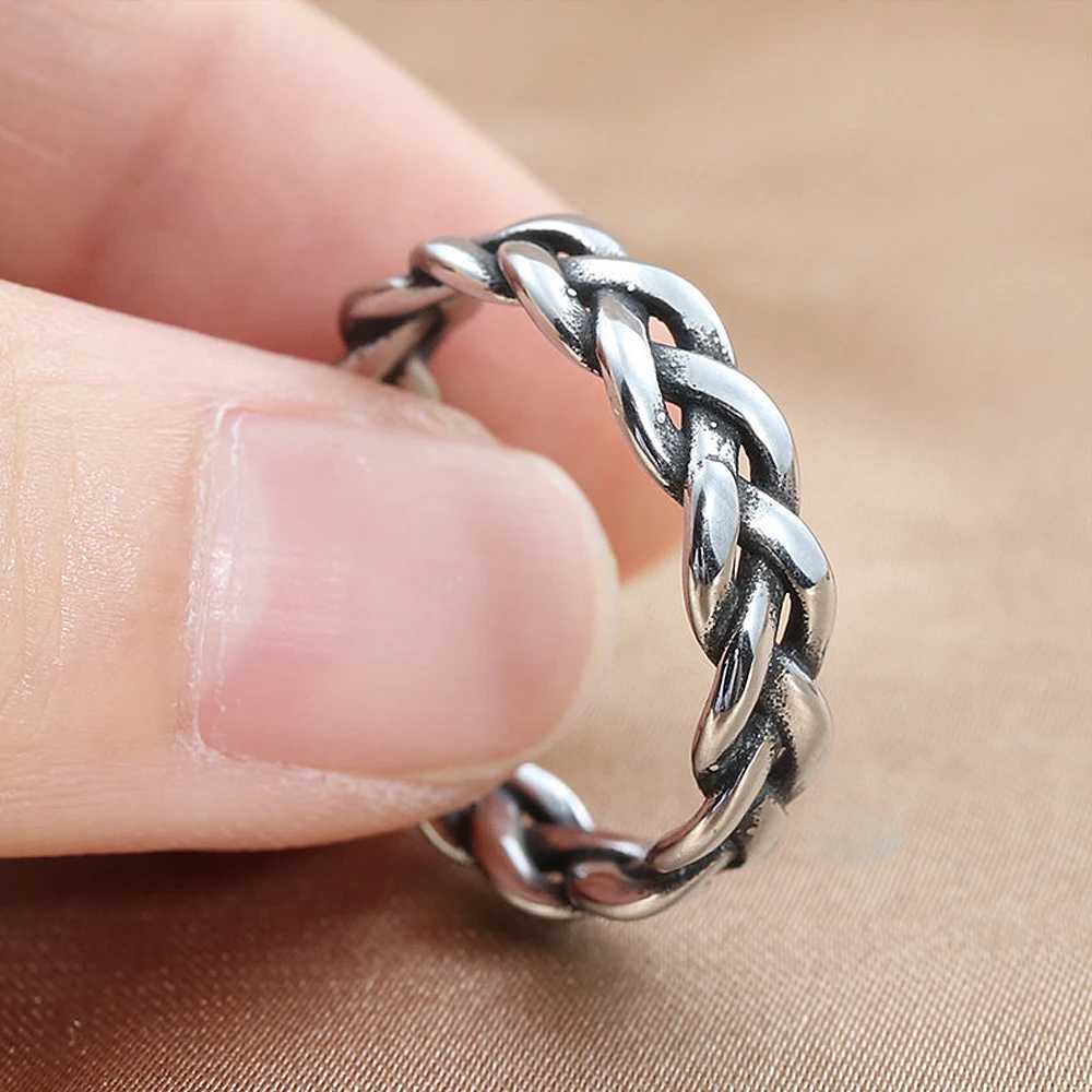 Vintage Stainless Steel Braided Celtics Knot Ring Punk Couple Simple Silver Color/Gold Ring Men Women Fashion Jewelry Wholesale W250606