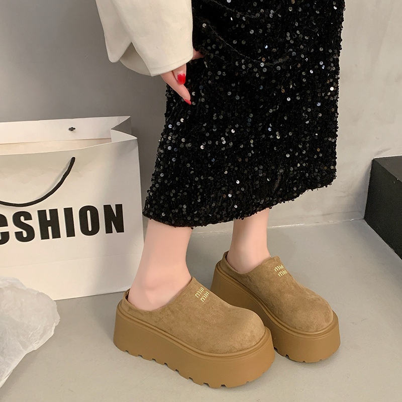 2025 free shipping autumn and winter new designer shoes, women's thick soled Boken shoes, half flip flops with toe caps
