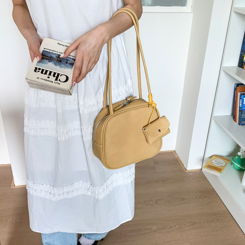 designer Handheld Pillow Bag for Women 2025 Spring Summer New Korean Style Versatile Small Square Bag High-end Casual Shoulder Crossbody Bag