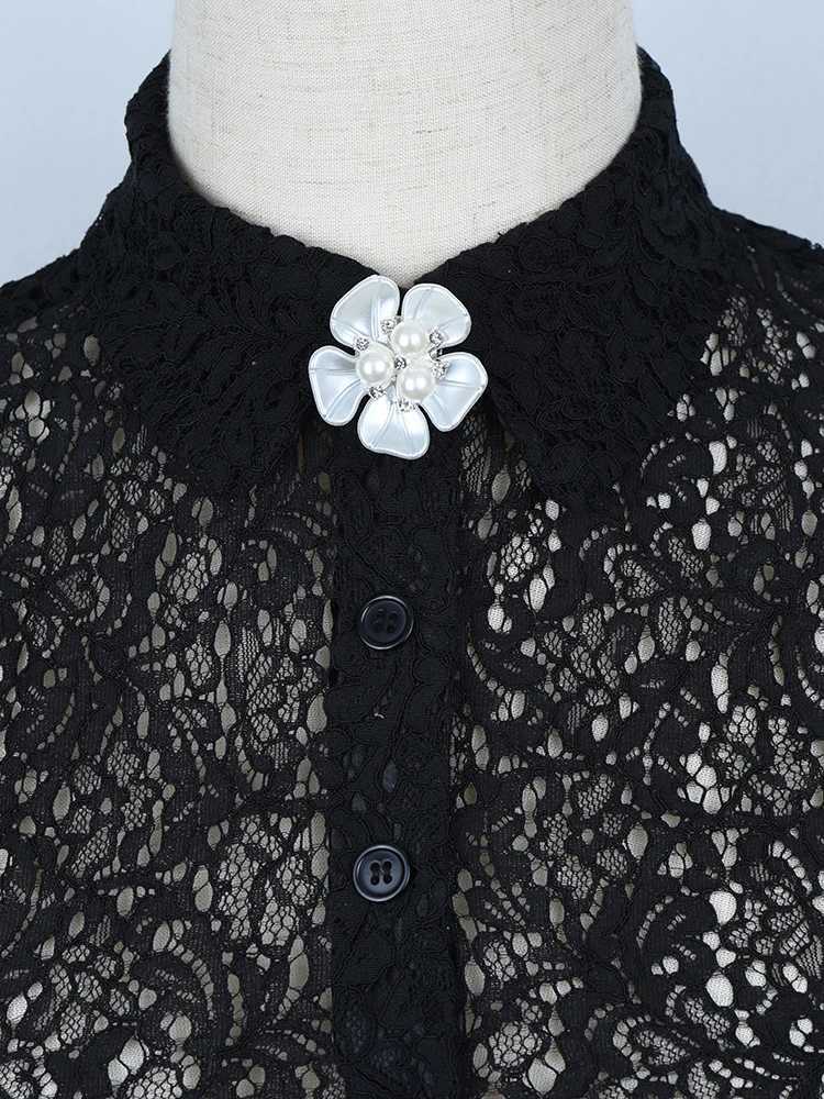 2Pcs Imitation Shell Pearl Petal Flower Button Cover Luxury Shirt Sleeve Button Elegant Copper Cufflinks Accessories for Women W250606