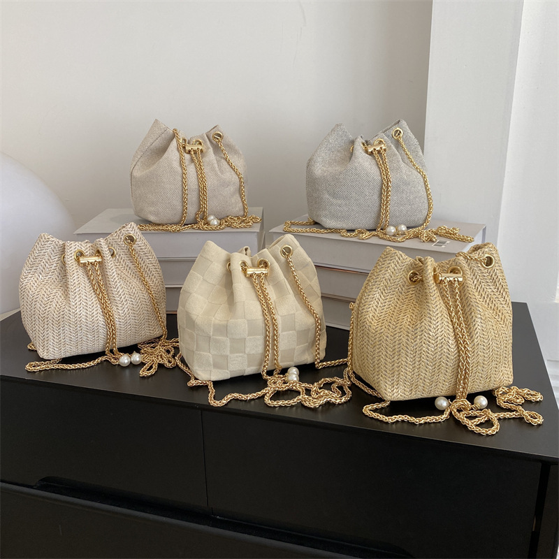 designer 2025 Spring Summer New Fashion Woven Handbag Shoulder Crossbody Bucket Bag Women's Bag Supports Wholesale and Mixed Orders