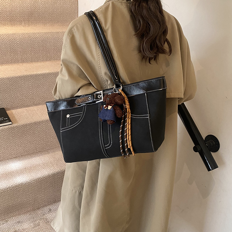 Large Shopping Bag Capacity Shoulder Bag For Women Free Shipping 2025 Spring New Designer Fashion Retro Casual Handbag Tote Bag Square Bag