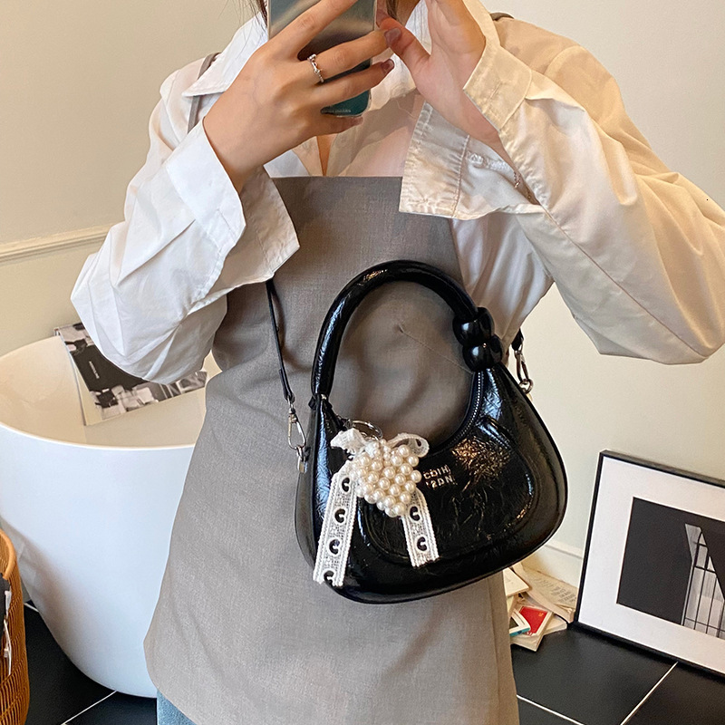designer 2025 New Small Bag Summer Crescent Bag High-end Handbag Fashion Single Shoulder Crossbody Bag Handheld Women's Bag