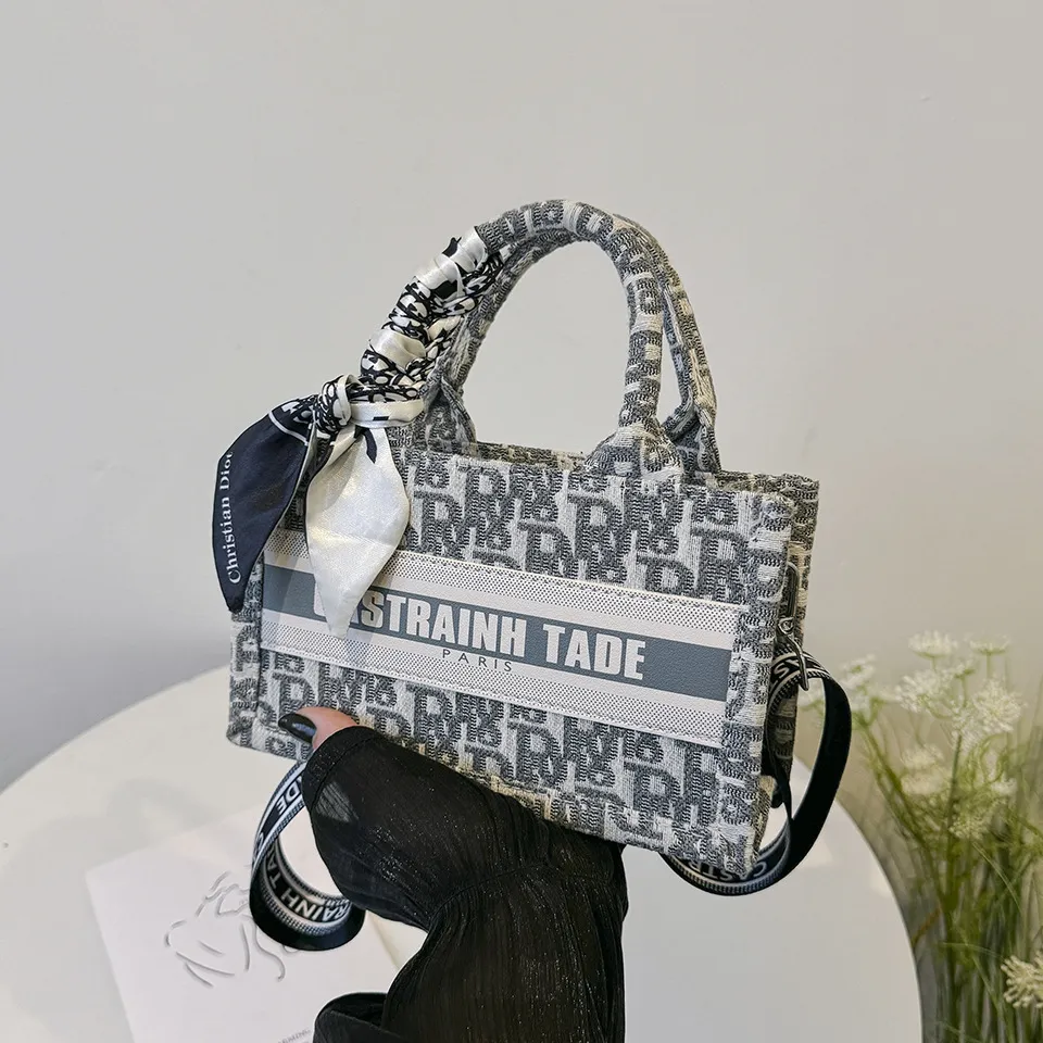 Shoulder Bag Crossbody Purse Designer New Women S Handbag Style Popular Shoulder Bag Tote Large Capacity Shopping Foreign Women Bag