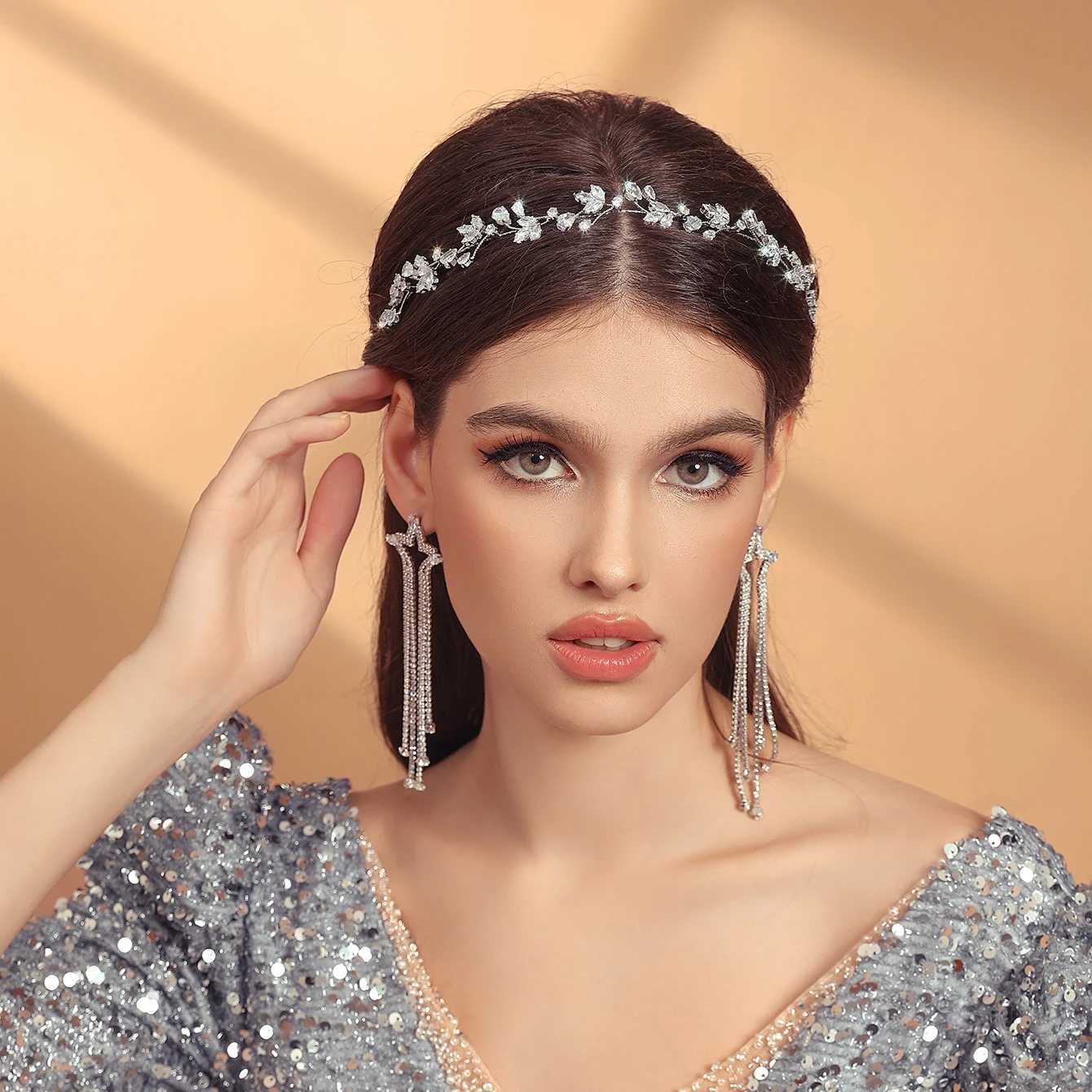 1pcs luxury zircon ladies wedding hair accessories for prom dinner bridesmaids daily wear new wedding headbands in 2025. Z250605