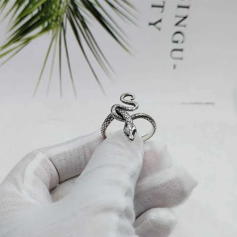 European and American Gothic Hip Hop Men and Womens Dark Souls Greedy Snake Ring Retro Minority Temperament Joint Ring Gifts W250606