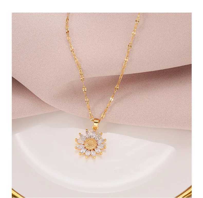 Gold Plated Sunflower Necklace for Women Jewelry Titanium Steel Zircon Big Pendant Necklace Luxury Choker Korea Style Wholesale Y250605