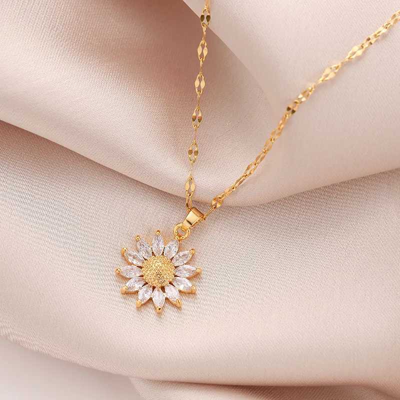 Gold Plated Sunflower Necklace for Women Jewelry Titanium Steel Zircon Big Pendant Necklace Luxury Choker Korea Style Wholesale Y250605