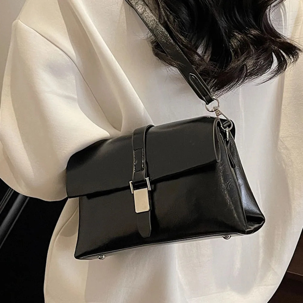 Korean Square Glossy PU Crossbody Bag for Women Delicate Light Buckle Zipper Versatile Shoulder Bags Daily Commute Packs 250605