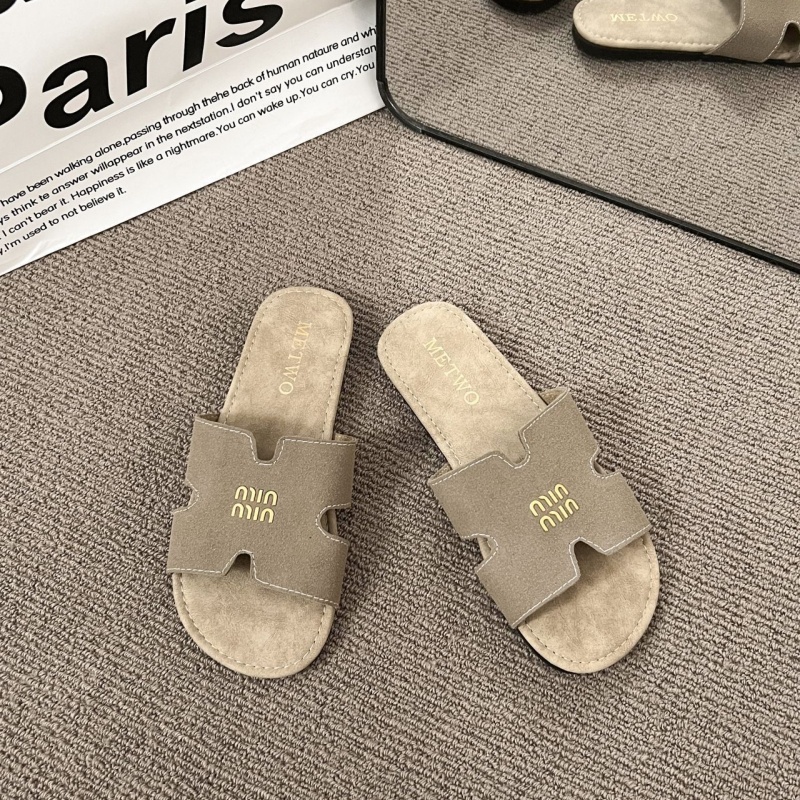 Summer Free Shipping New Luxury Designer Women's Thick Bottom Casual Flat Bottom Non slip Beach Sandals Fashion One Word Khaki