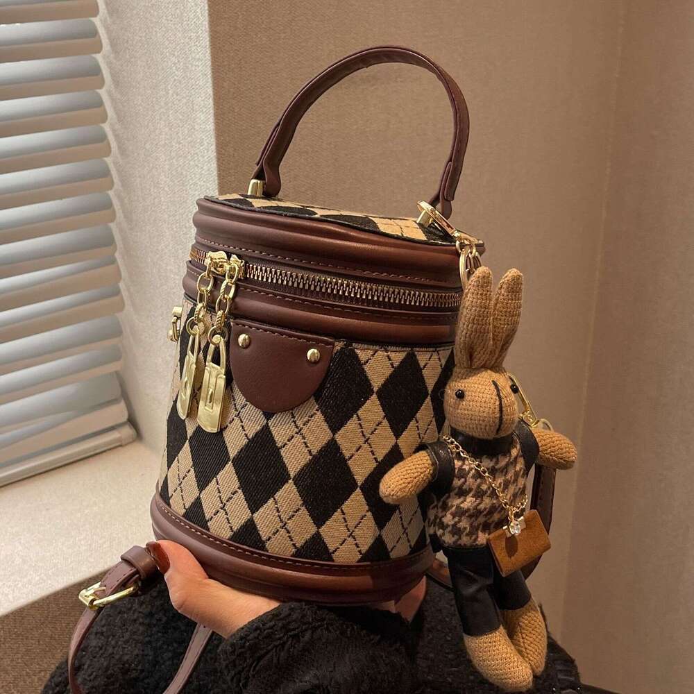 Small for Women 2025 Spring New Fashion Niche Crossbody Textured Quilted Handbag Bucket Bag