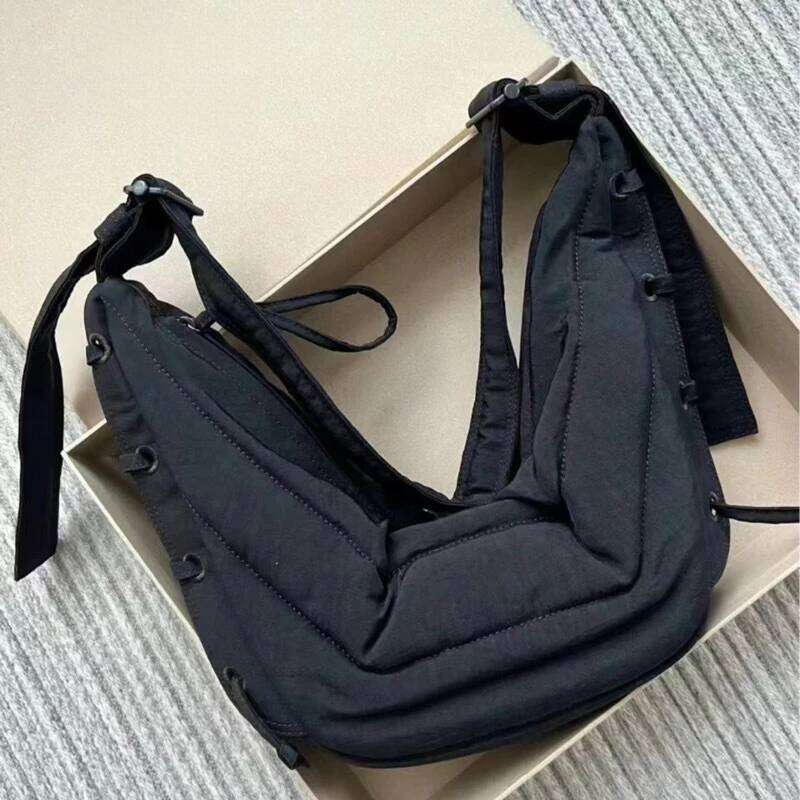 LE Nylon Wandering Men And Women Dumplings Shoulder Messenger Croissant Chest Bag Couple