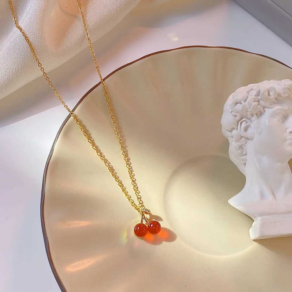 Sparkling Red Cherry Pendant Necklace for Women Colored Zircon Stainless Steel Chain Jewelry Accessory for Girls Y250605