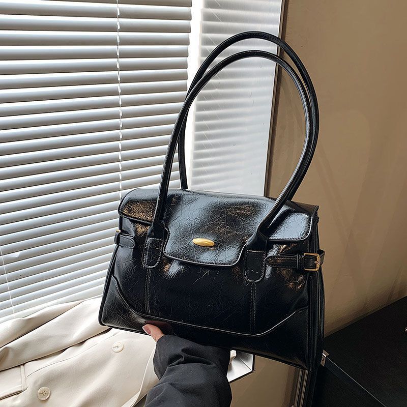 2025 Spring/Summer New Women's Bag Summer Commuter Large Capacity Bag Women's New Texture Shoulder Bag Fashion Handbag Solid Color Rock Patt