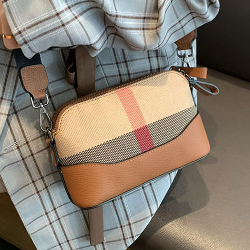 Free Shipping Crossbody Bag Women's Niche Temperament Handbag Popular Item, Contrasting Color Large Capacity Fashionable Shoulder Bag Shopping Ha