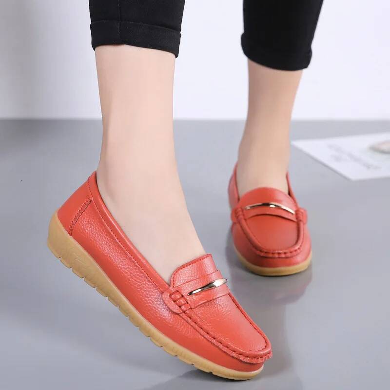 Ddmyoutdoor New Genuine Leather Shoes Woman Slip On Women Flats Moccasins S Loafers Spring Autumn Mother Shoe Big Size G Outdoor Shoes