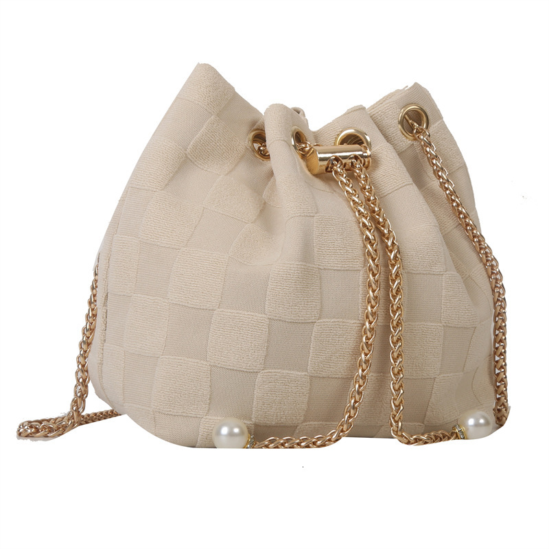 designer 2025 Spring Summer New Fashion Woven Handbag Shoulder Crossbody Bucket Bag Women's Bag Supports Wholesale and Mixed Orders