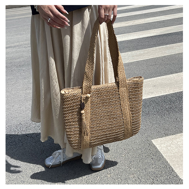 New Large Capacity Handbag, Women's Straw Bag, Shoulder Bag, Summer Beach Vacation Multi functional Designer Crossbody Bag