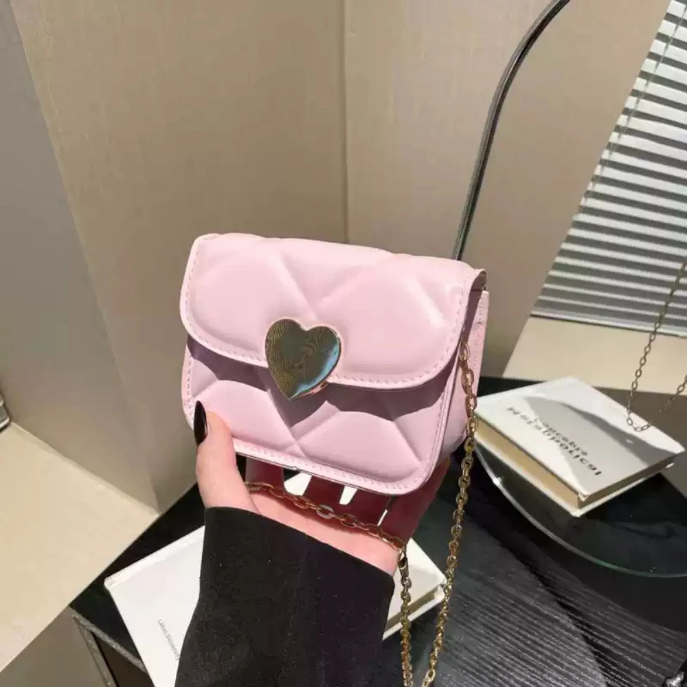 Mini Burgundy Bag for Ladies Womens Fashion Delicate PU Glossy Buckle Crossbody Bags Lipstick Purse Shoulder Packs 250605