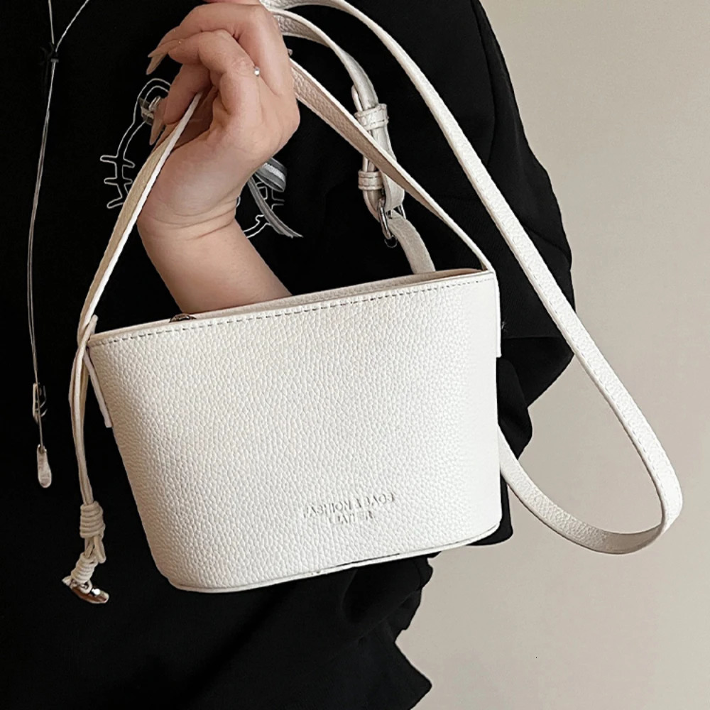 Lychee Pattern Solid Color Square Crossbody Bag Womens Simple Zipper Casual All-Match One Shoulder Bags Daily Commute Packs 250605