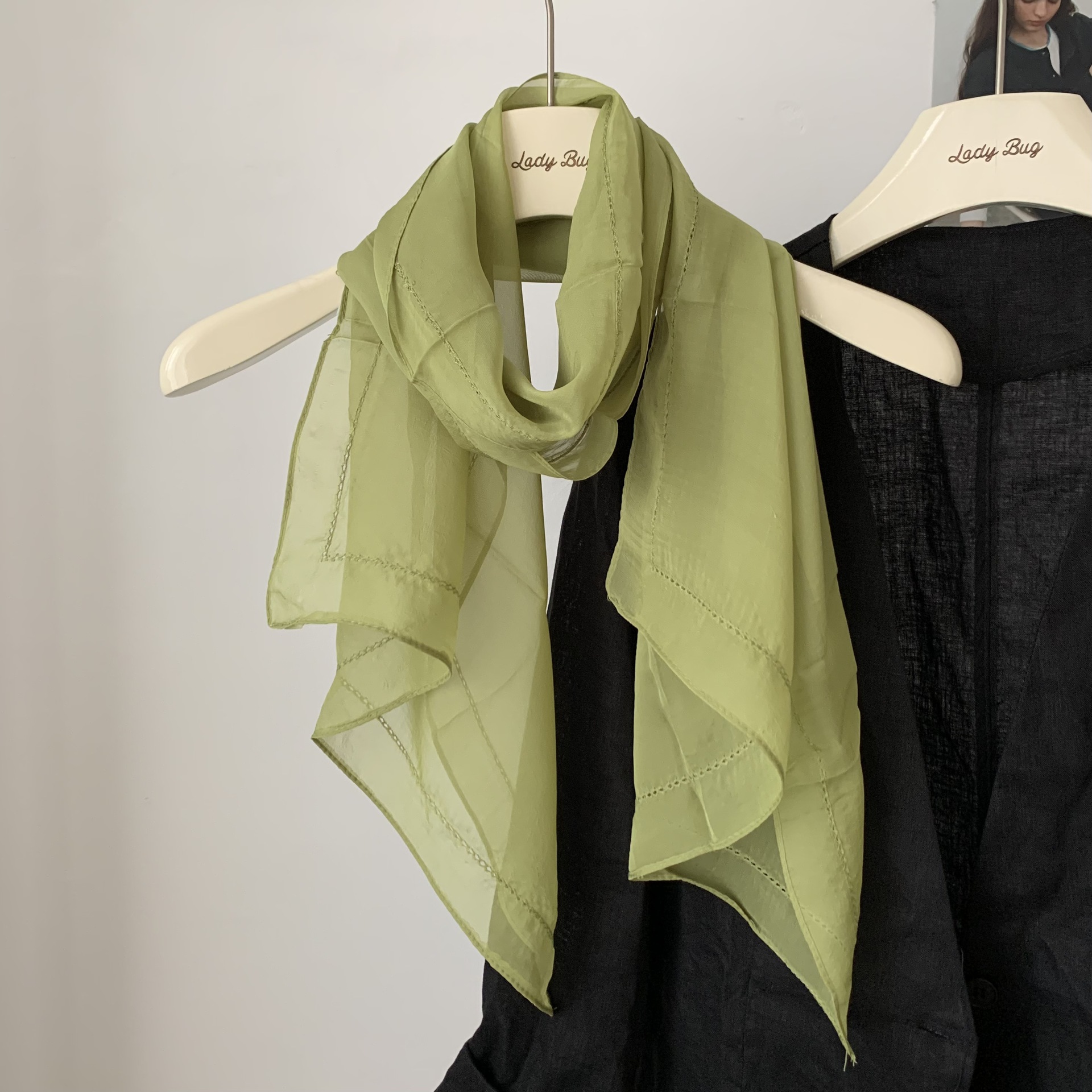 K938 Summer long sunscreen shawl solid color thin chiffon scarf long Korean women's spring and summer temperament neck protection scarf