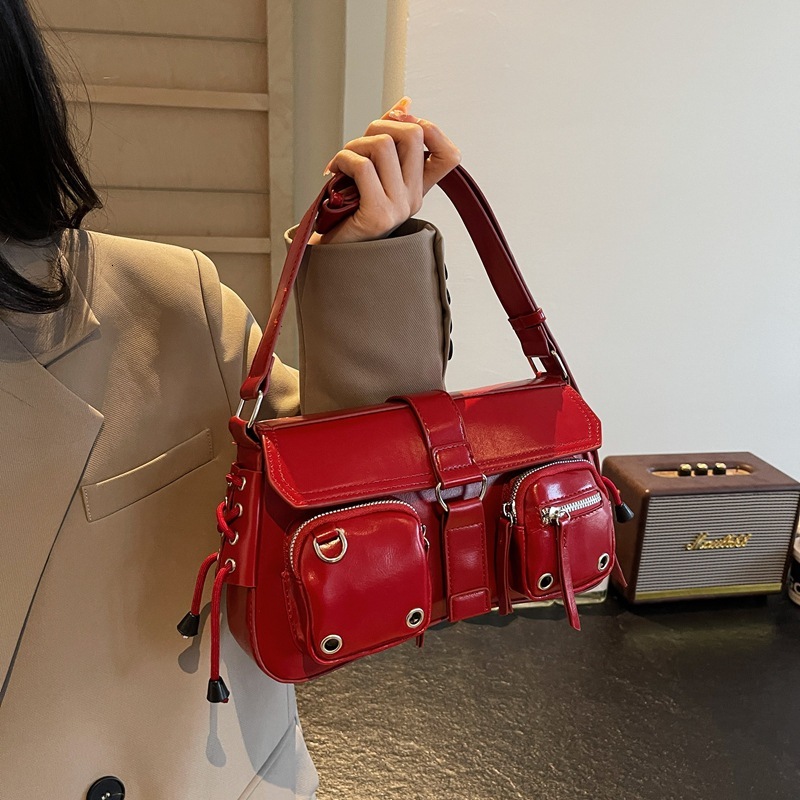 Fashion girl armpit bag women's new niche design motorcycle bag shoulder bag designer women's large capacity crossbody bag