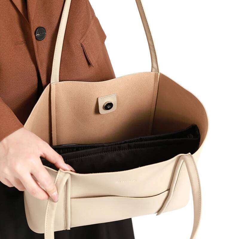 Designer Bags 2025 Women's Cow Split Leather Shoulder Bag Ladies Commuting Designer Fashion Handbags Female Retro Large Capacity Tote Bags Luxury