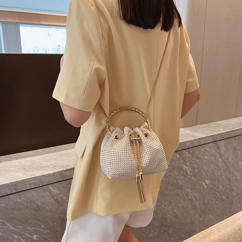 Sparkling Diamond for Women, Unique and Elegant Crossbody Versatile Chain Handbag, Water Bucket Bag, Trendy Evening Bag
