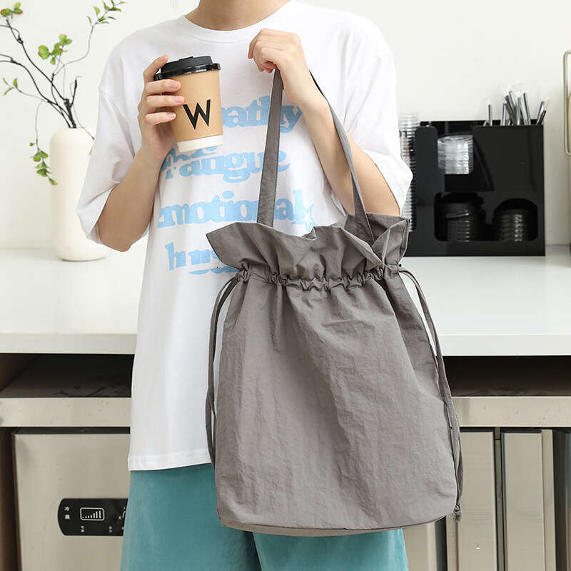 Casual Nylon Bucket Ins Fashion Literary Canvas Tote Internet Celebrity Drawstring Pleated Shoulder Bag for Women