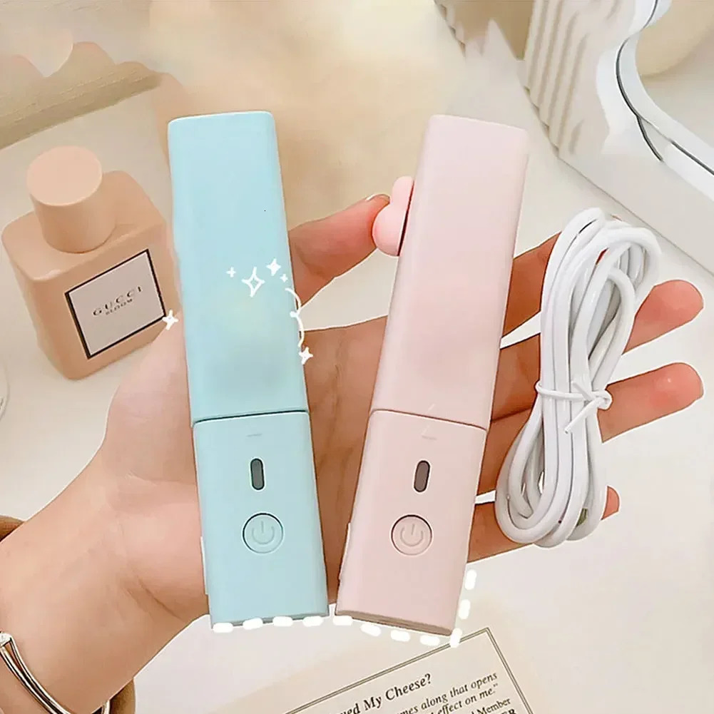 Mini Hair Straightener Clipboard Small Power Plug Curling Hair Straight Hair Girls Air Bangs Portable Hair Straightener 250605