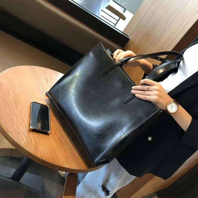 Designer Bags 2025 Women Cow Genuine Leather Shoulder Bags Lady Retro Soft Cowhide Handbags Female Design Fashion Tote Bucket Bag For Ladies Luxury Ba