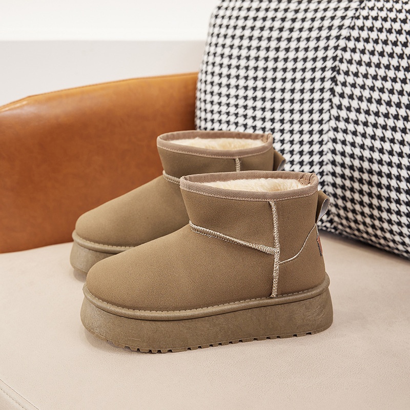 2025 free shipping autumn and winter new female designer thick sole fashionable thick sole height increasing snow boots anti slip short boots black br