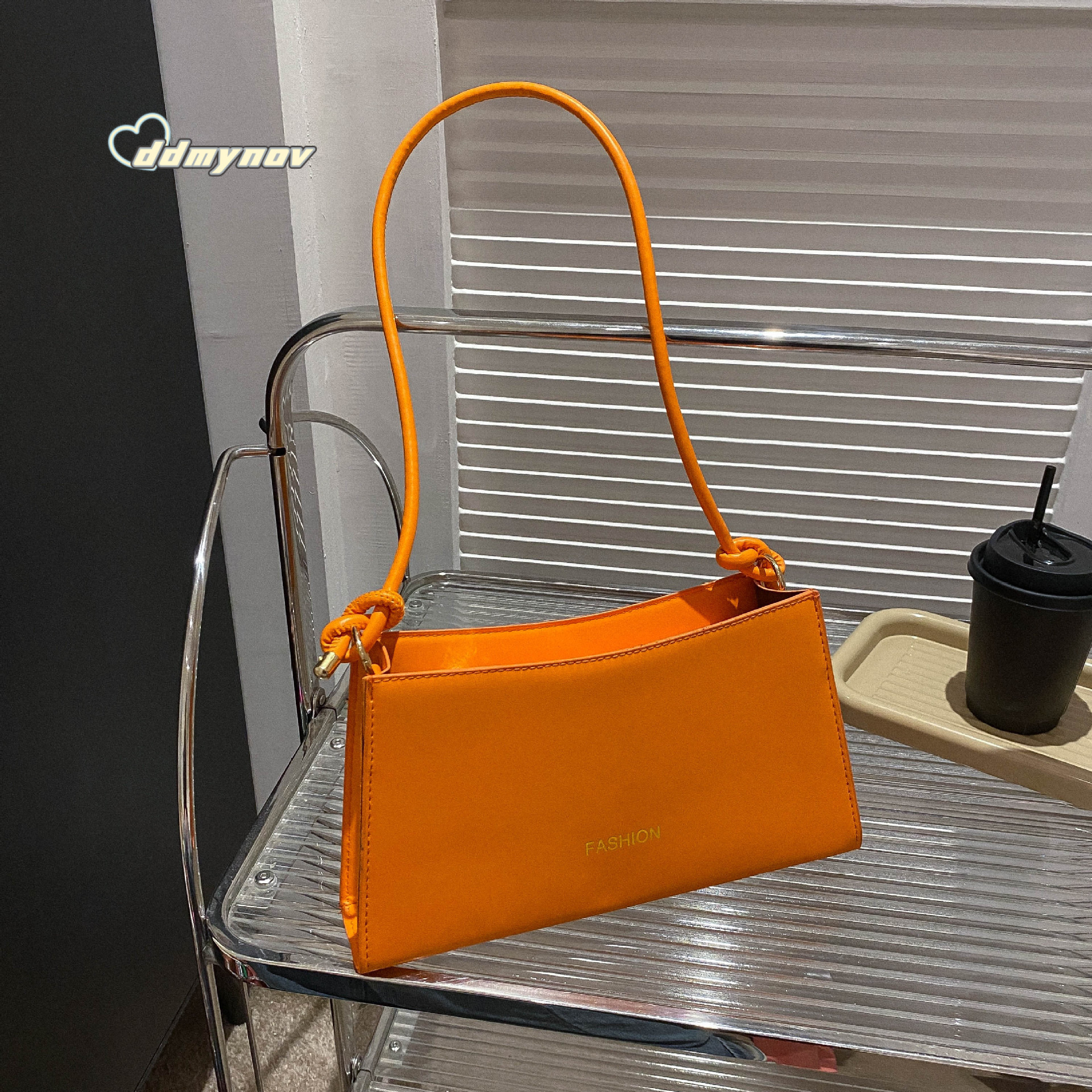 Unique French Style Candy Color Underarm for Women 2024 New Fashion Simple Shoulder Stylish Handbag Baguette Bag