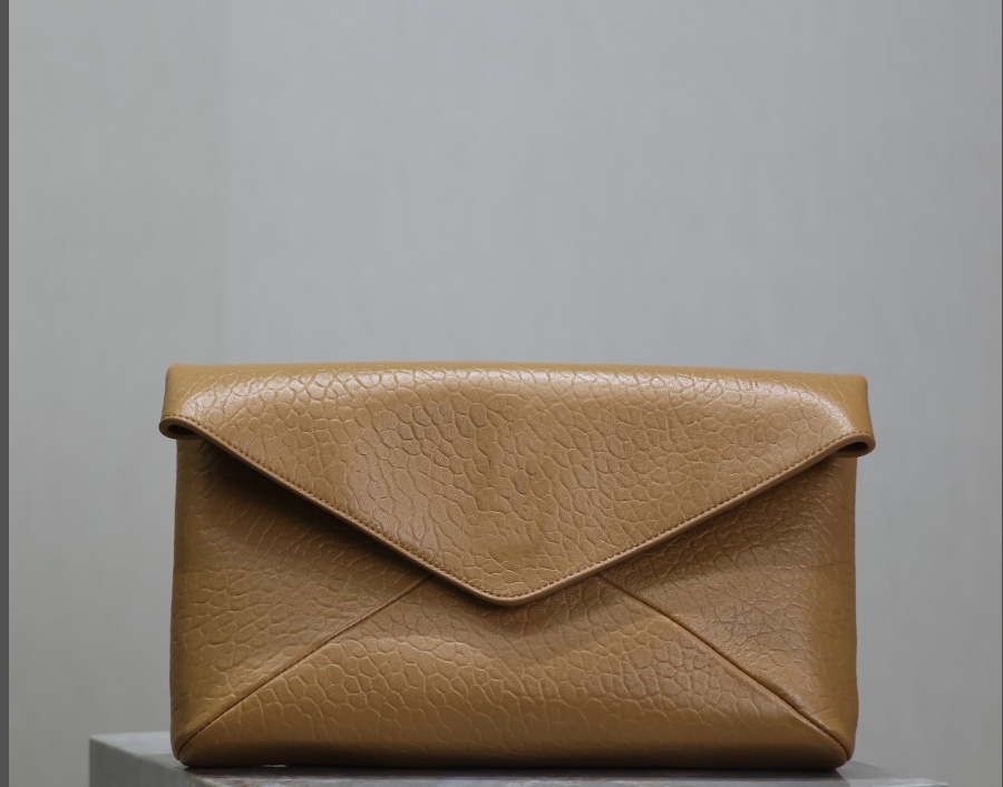 2025 desinger bag New Women's handbag Sheepskin Leather purse Handbag Fashion Large Capacity Envelope Bag