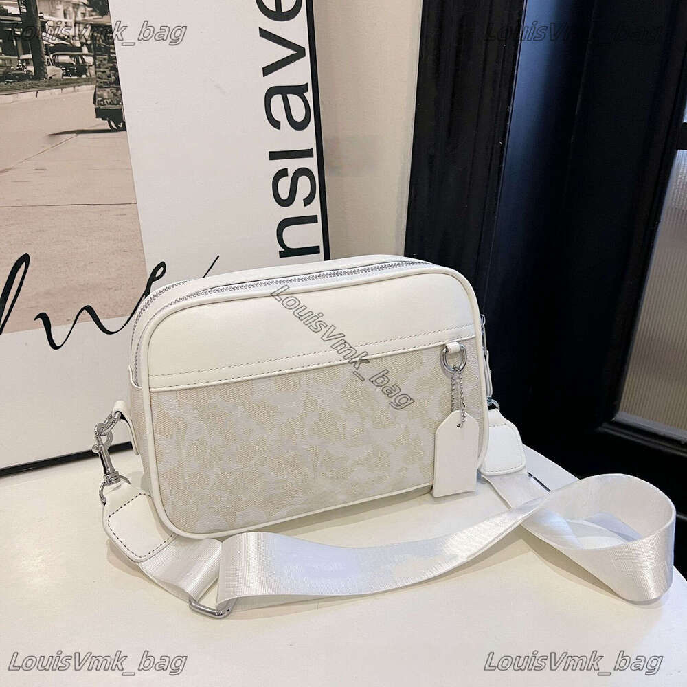 Designer Bags Shoulder Bags Luxury Crossbody Coaahandbags Ch Ladies Fashion 2025 High Quality Leather Underarm Wallet Black Classic Coaa Cherss Camera Bag Pack 3A0