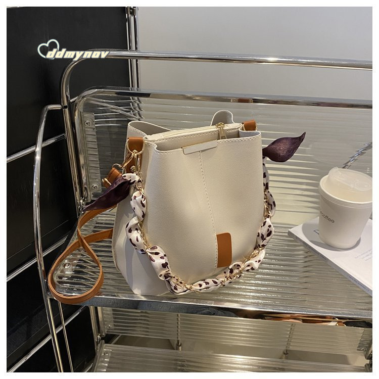 Sweet Style for Women 2025 Solid Color High-end Underarm Single Shoulder Chain Trendy Women's Bag ddmynov