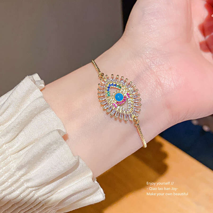 Luxury jewelry designer bracelet Zircon Eye Pull Chain Light High-end Sense Bracelet Exaggerated Personality Fashion Niche Jewelry