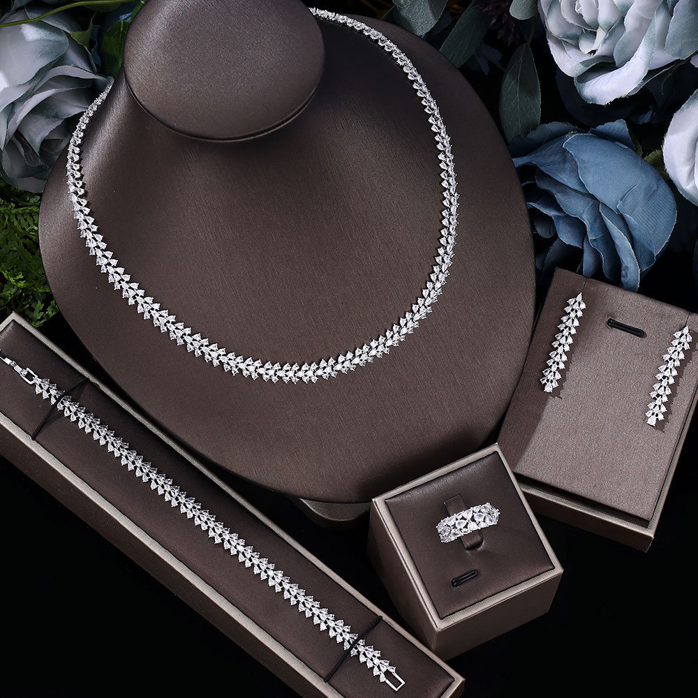 Elegant gold-plated Dubai jewelry set suitable for womens party gifts simple and elegant UAE wedding bride 4-piece jewelry se 250214