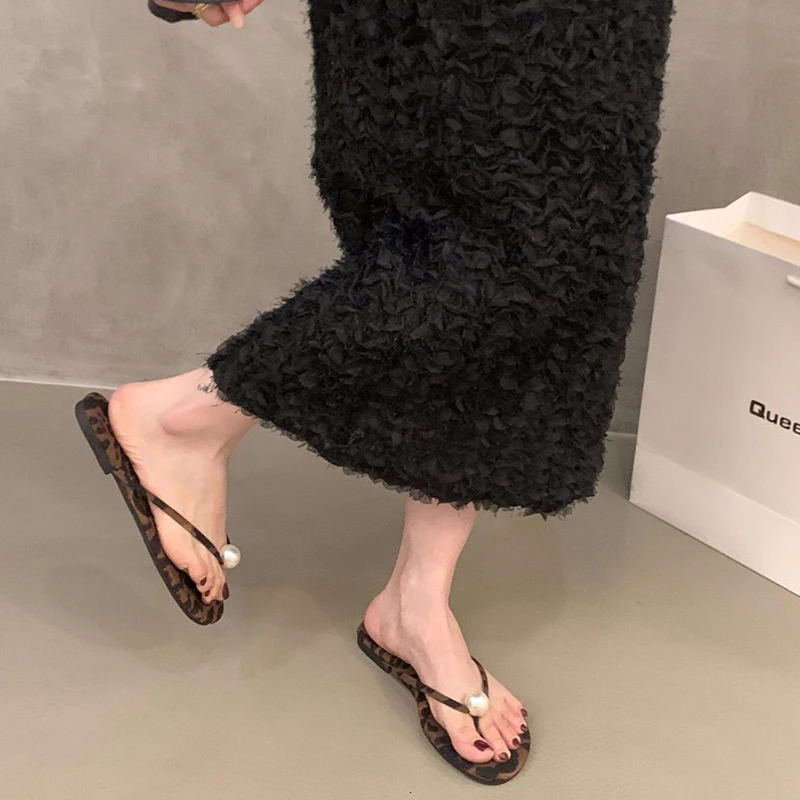 Summer Outdoor Flip Flop Fashion Womens Pearl Clip Toe Flats Slippers Comfort Slides Casual Street Style Shoes 250603