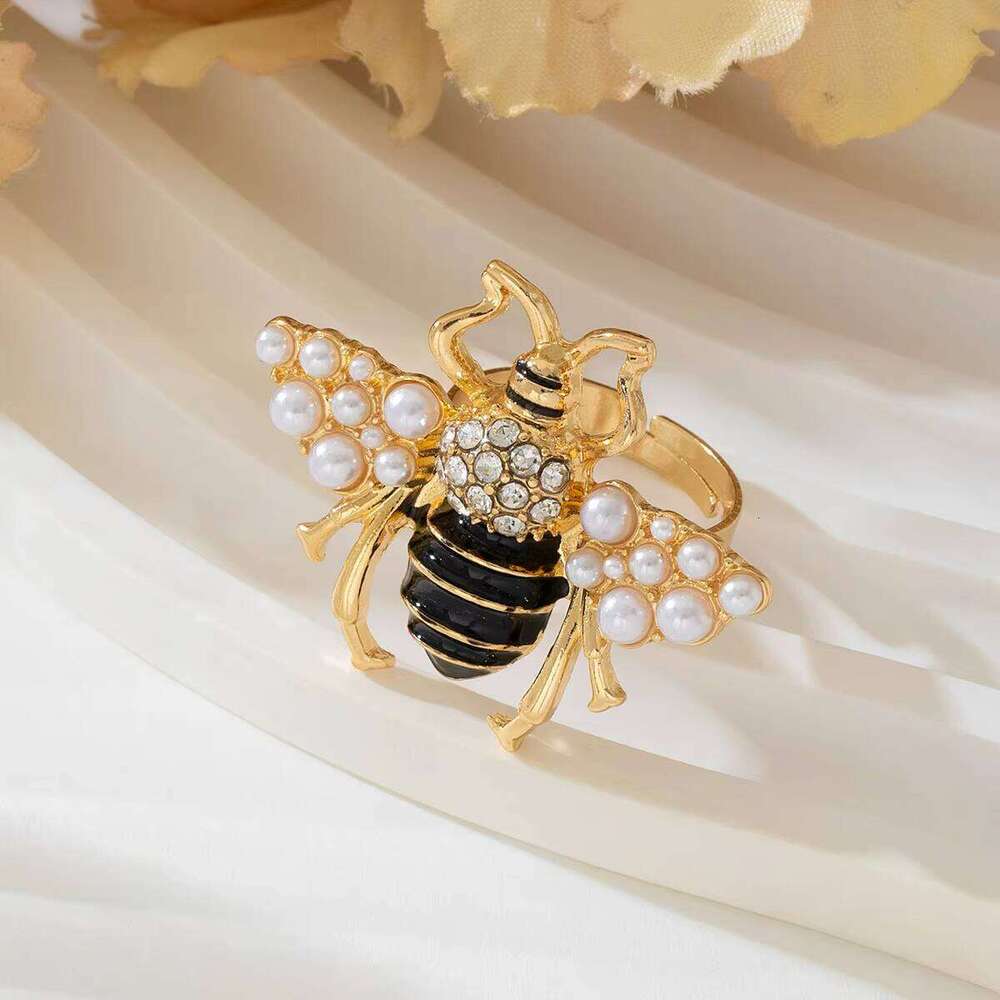 DHcollections TGG-18 Wholesale Fashion Finger Jewelry Metal Alloy Cute Insect Crystal Pearl Bee Ring Women
