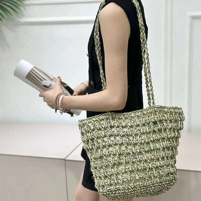 2025 Summer New Women's Big Straw Fashion Beach Handbag Hollow Design Braided Exquisite Metal Chain Bag
