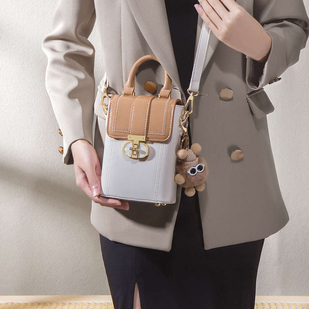 for Girlfriend Bucket Underarm Qixi Festival Gift Women's Bag 2024 New Handbag Daily Commute