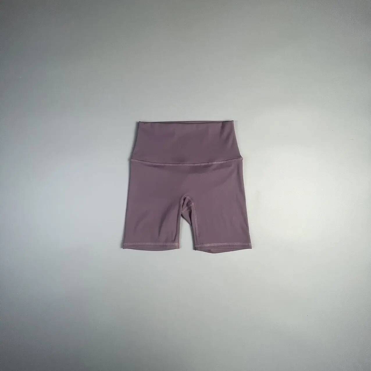 Ddmyoutdoor New No Size Yoga Shorts Style Lycra High Waists Naked Seamless Three Part Bodyfitting Fiess Pants Jogging Suit